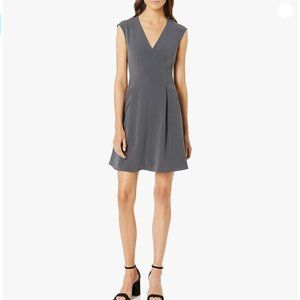 NWT Theory Pleated Cap Sleeve Sheath V neck Dress in Crepe Gray Sz 10